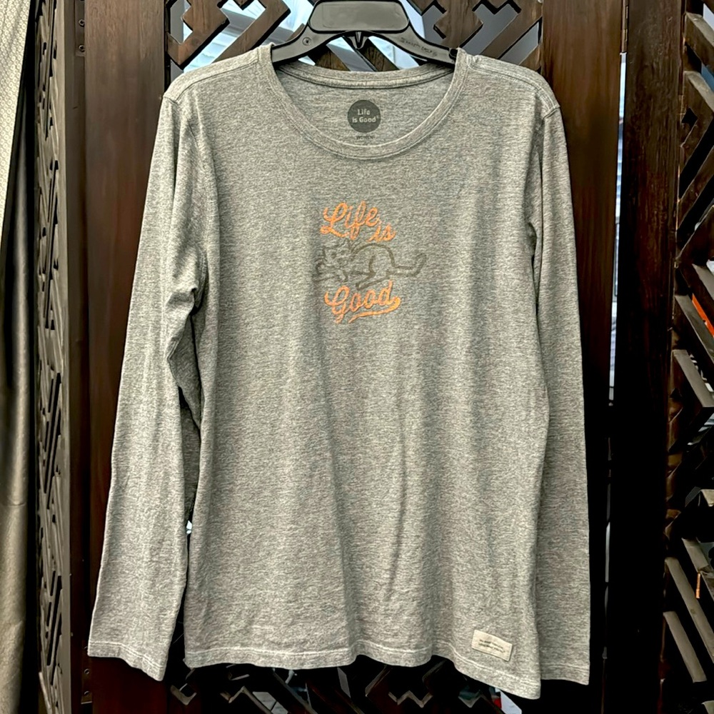Women's L Life is Good with cat long sleeve tee